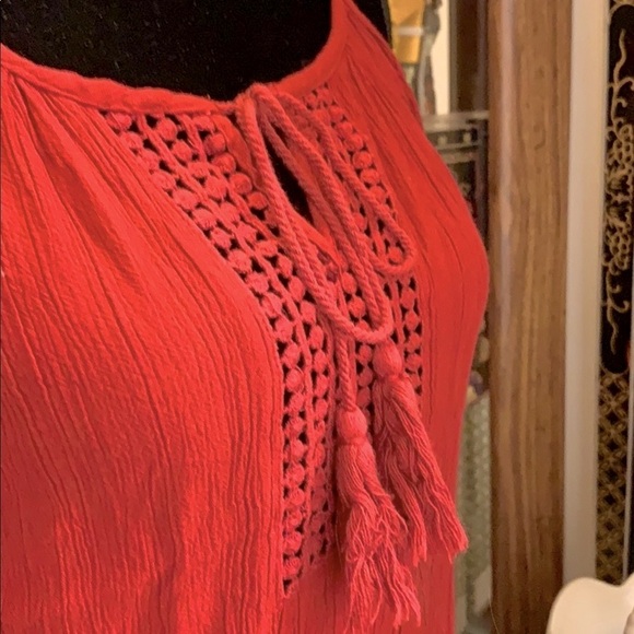 A&K Cold Shoulder Top 🎀 - Picture 3 of 7